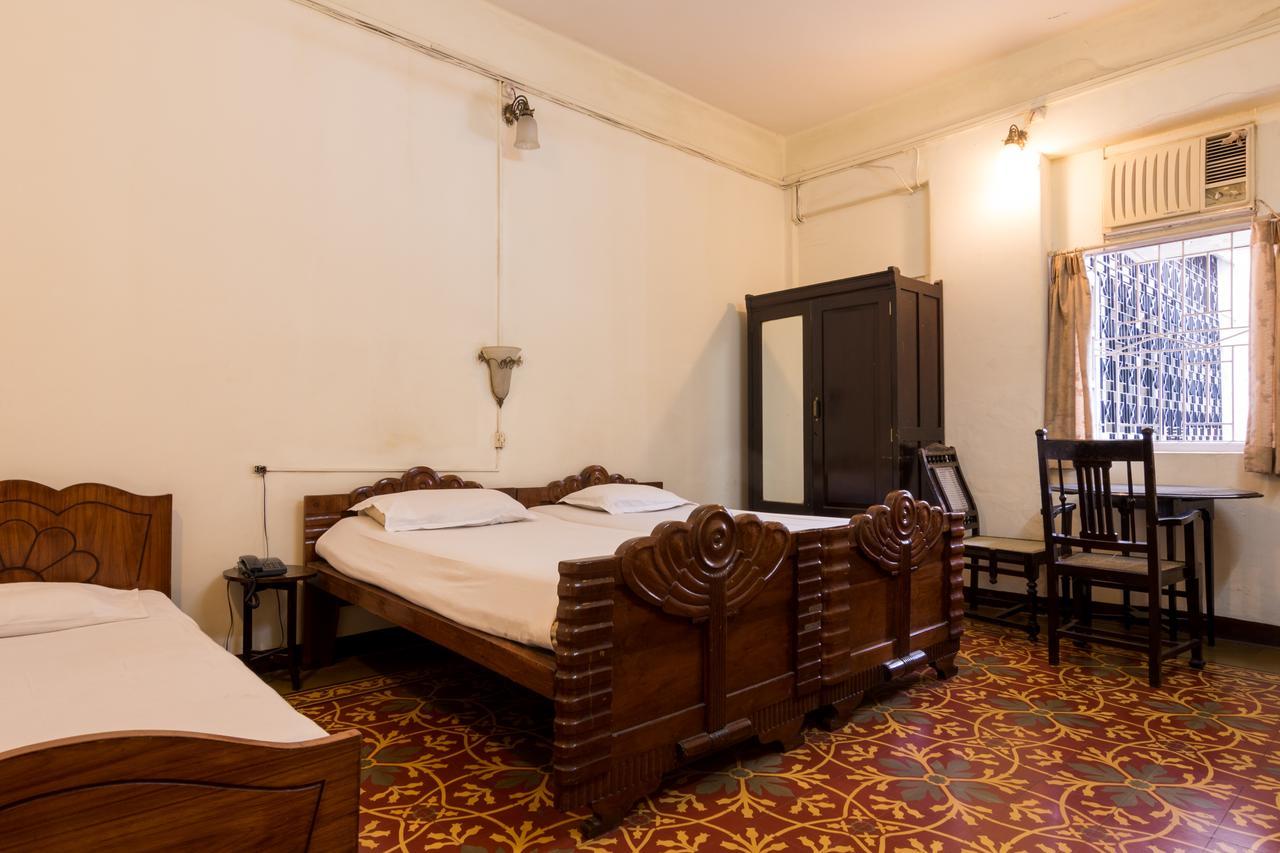 Bed And Breakfast At Colaba Mumbai Bagian luar foto