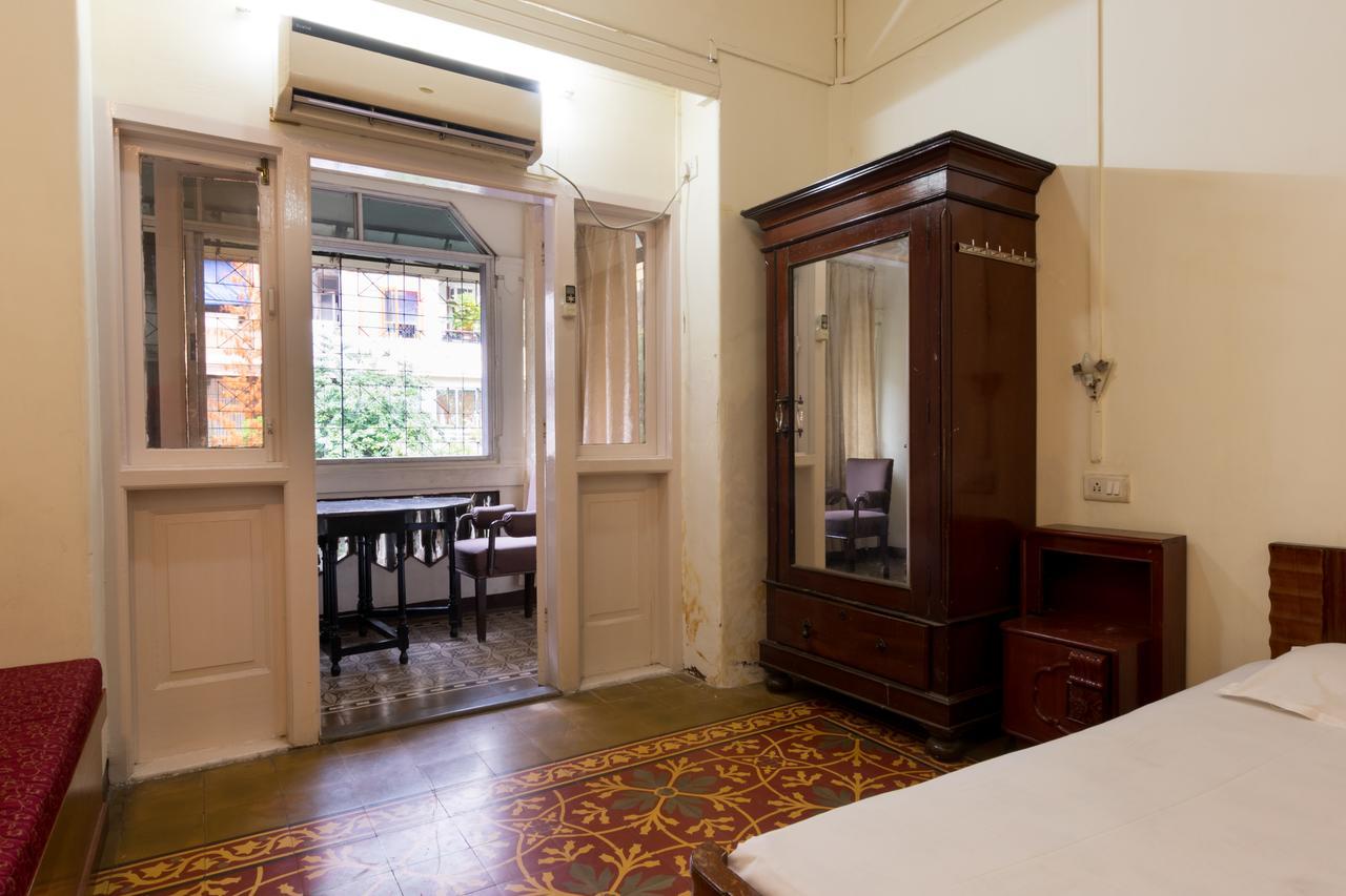 Bed And Breakfast At Colaba Mumbai Bagian luar foto